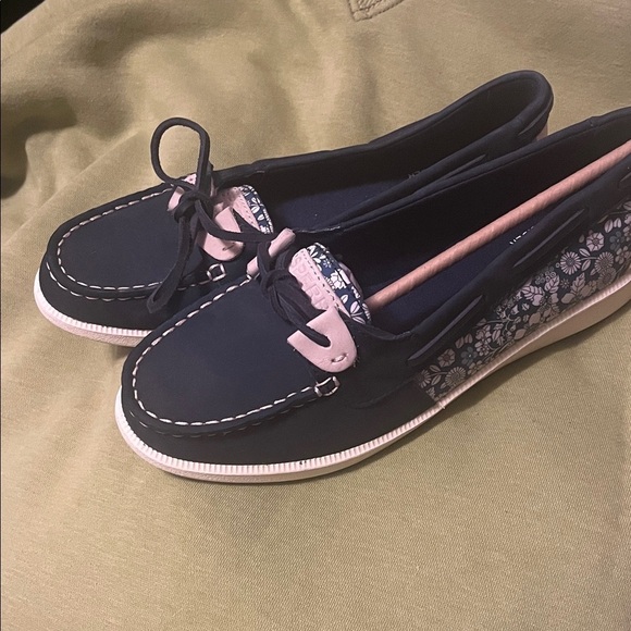 Sperry Navy and Pink Floral Loafers - Picture 1 of 5